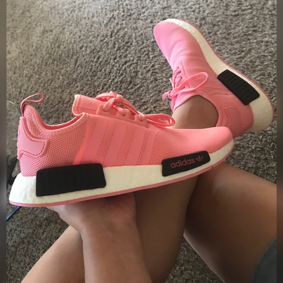 adidas Shoes - 🌸NOT FOR SALE🌸NIB Adidas NMD R1💖Open to offers!